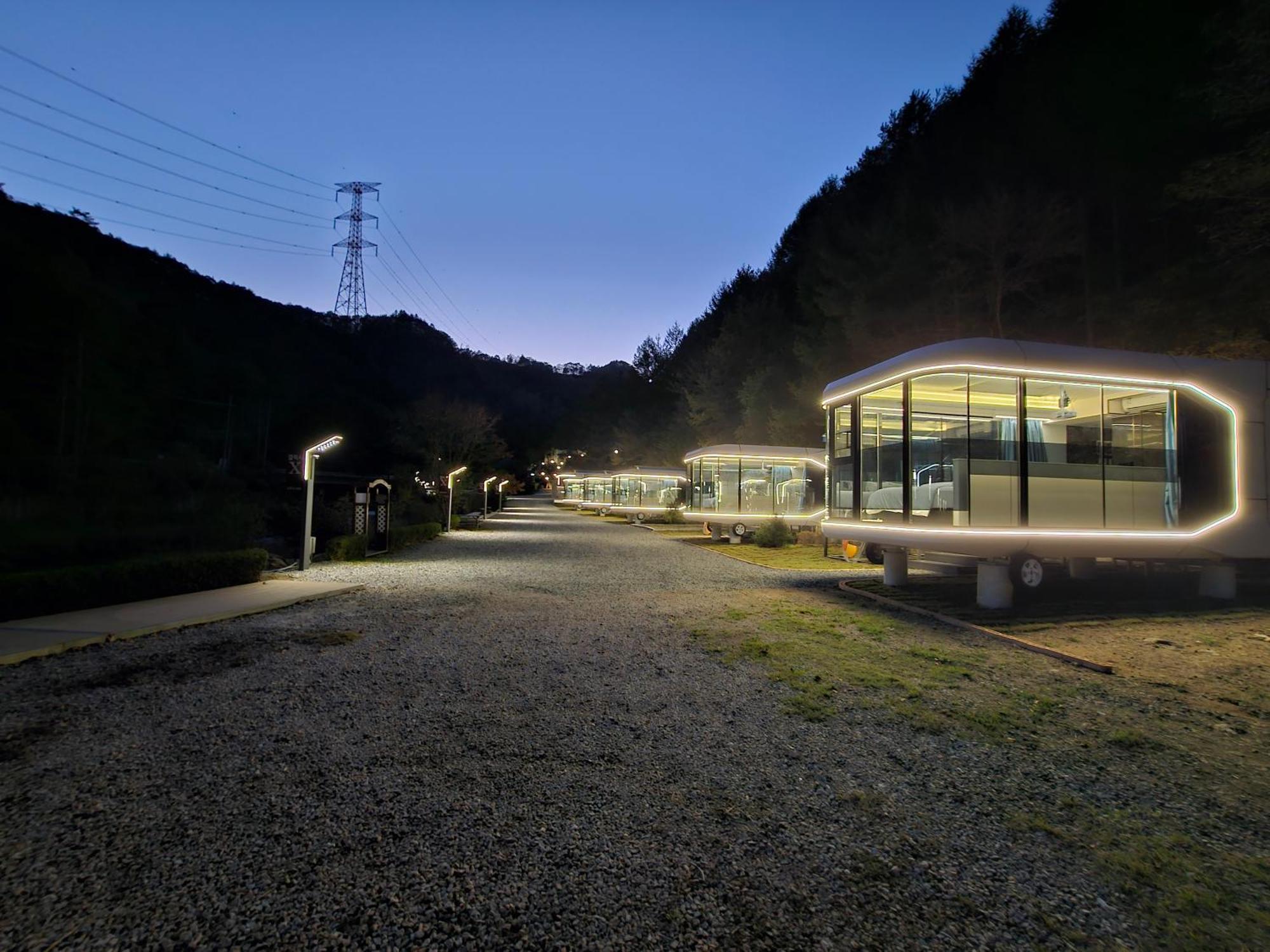 Galaxy X Hotel Type Caravan Glamping & Pension Pyeongchang Exterior photo