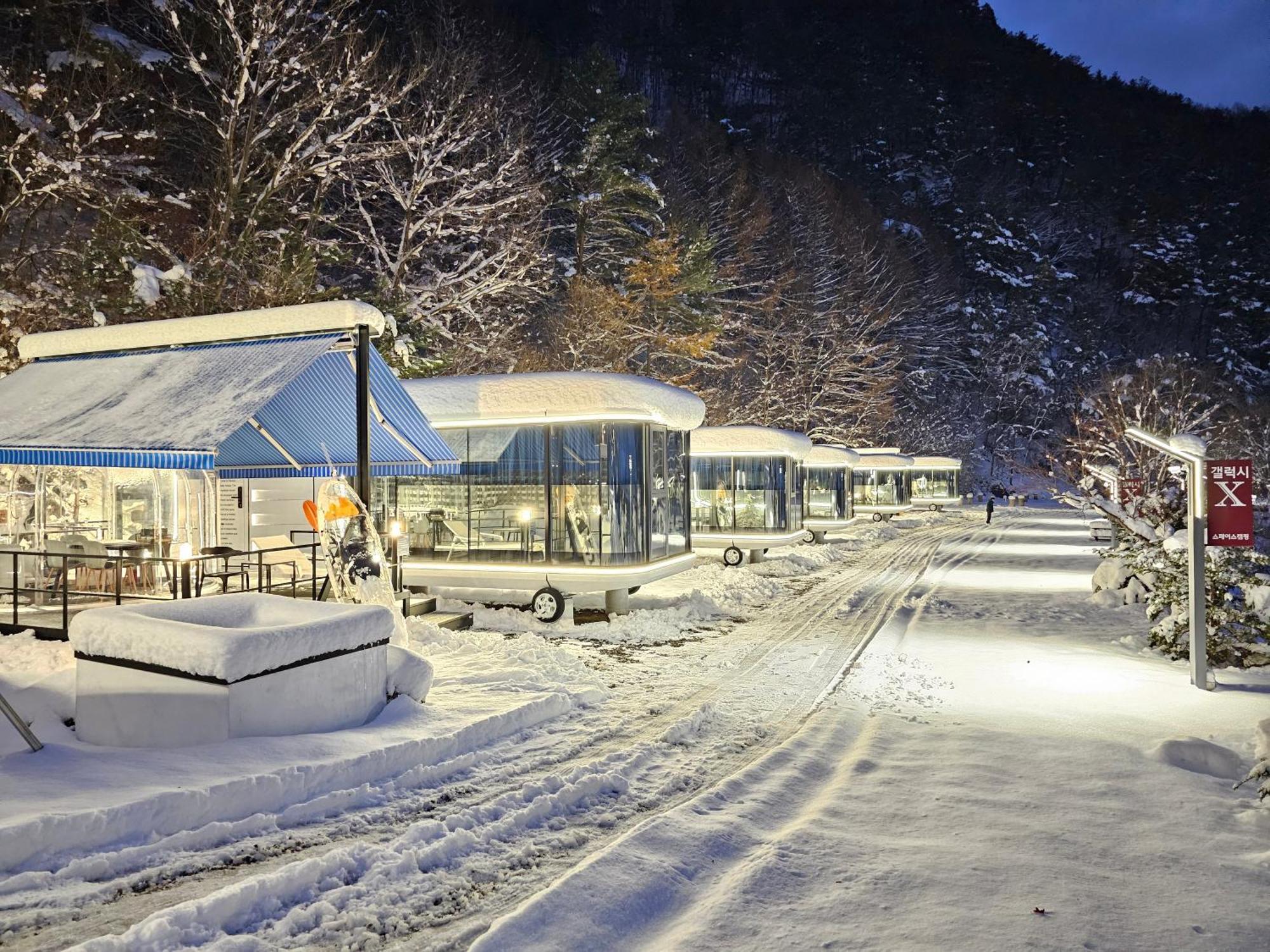 Galaxy X Hotel Type Caravan Glamping & Pension Pyeongchang Exterior photo